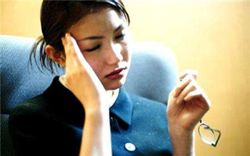 失眠的危害很多人都不知道，8个方法助你睡个安稳觉！